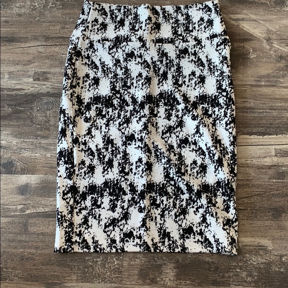 Lularoe Cassie Skirt